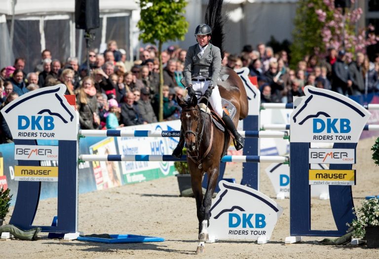 Philipp Weishaupt und Chico gewinnen DKB-Riders Tour-Auftakt
